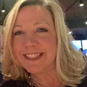 Meet your Posher, Janet